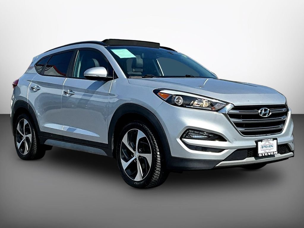 Used 2018 Hyundai Tucson Limited w/ Ultimate Package 02