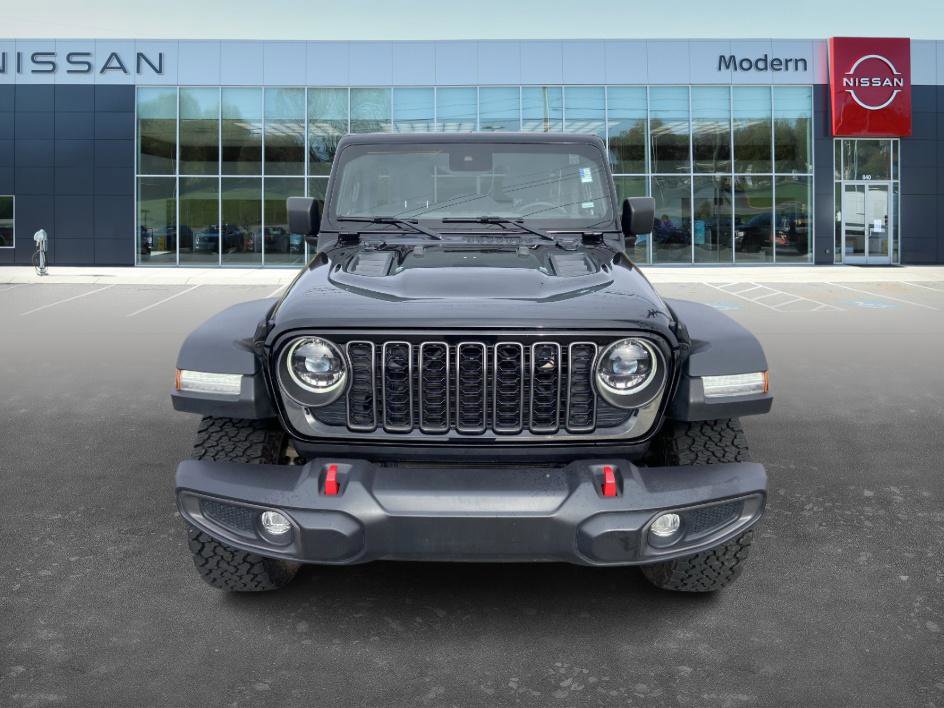 Used 2024 Jeep Wrangler Unlimited Rubicon image 2