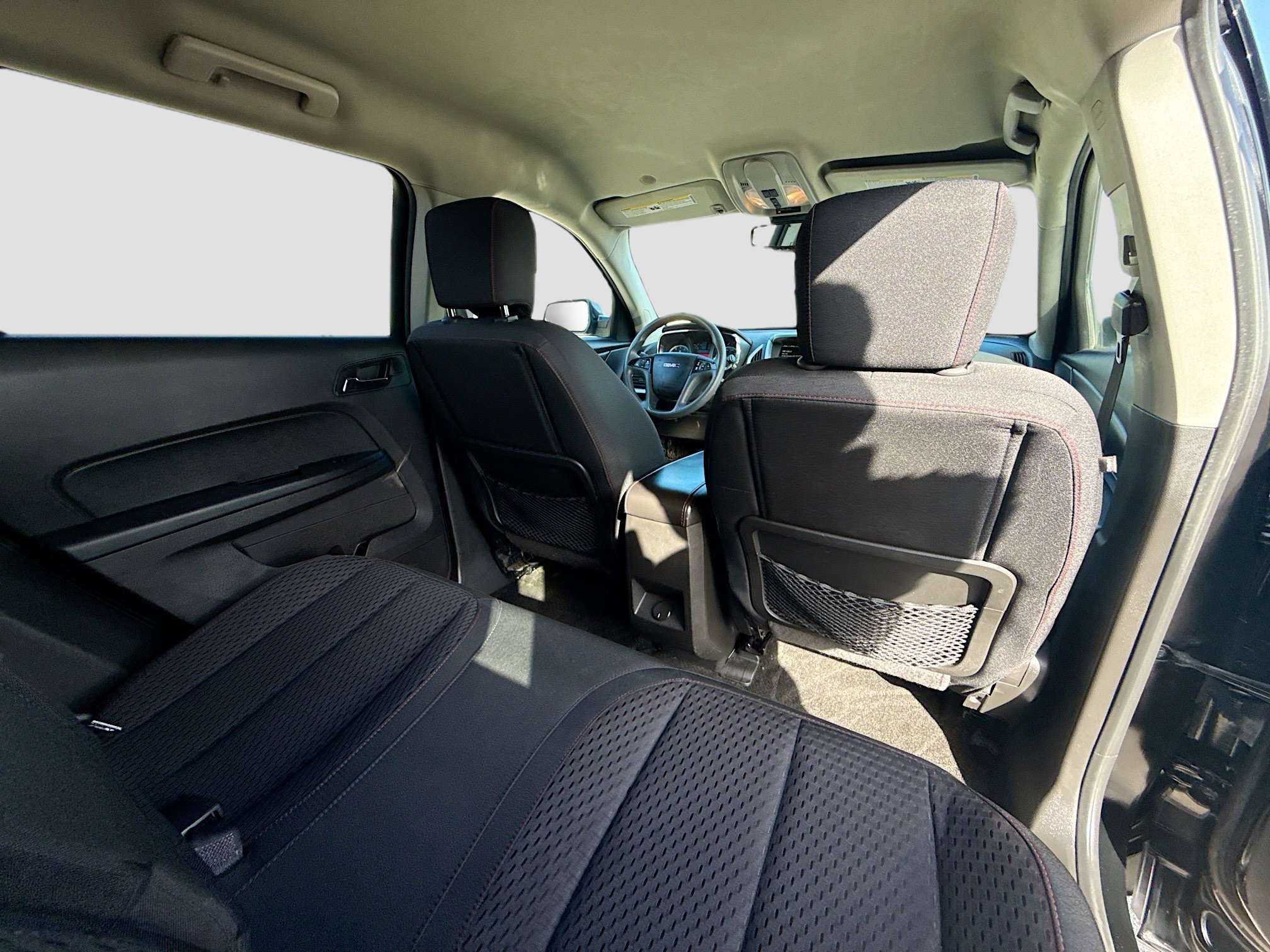 Used 2015 GMC Terrain SLE image 25