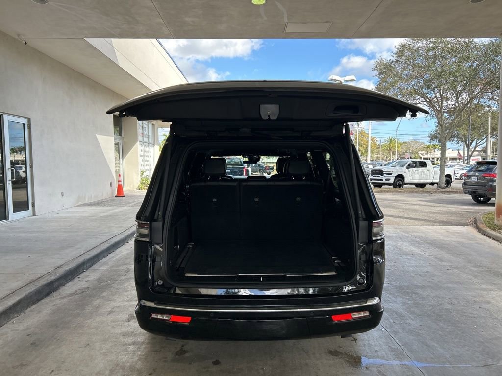 Used 2024 Jeep Grand Wagoneer L 4WD image 43