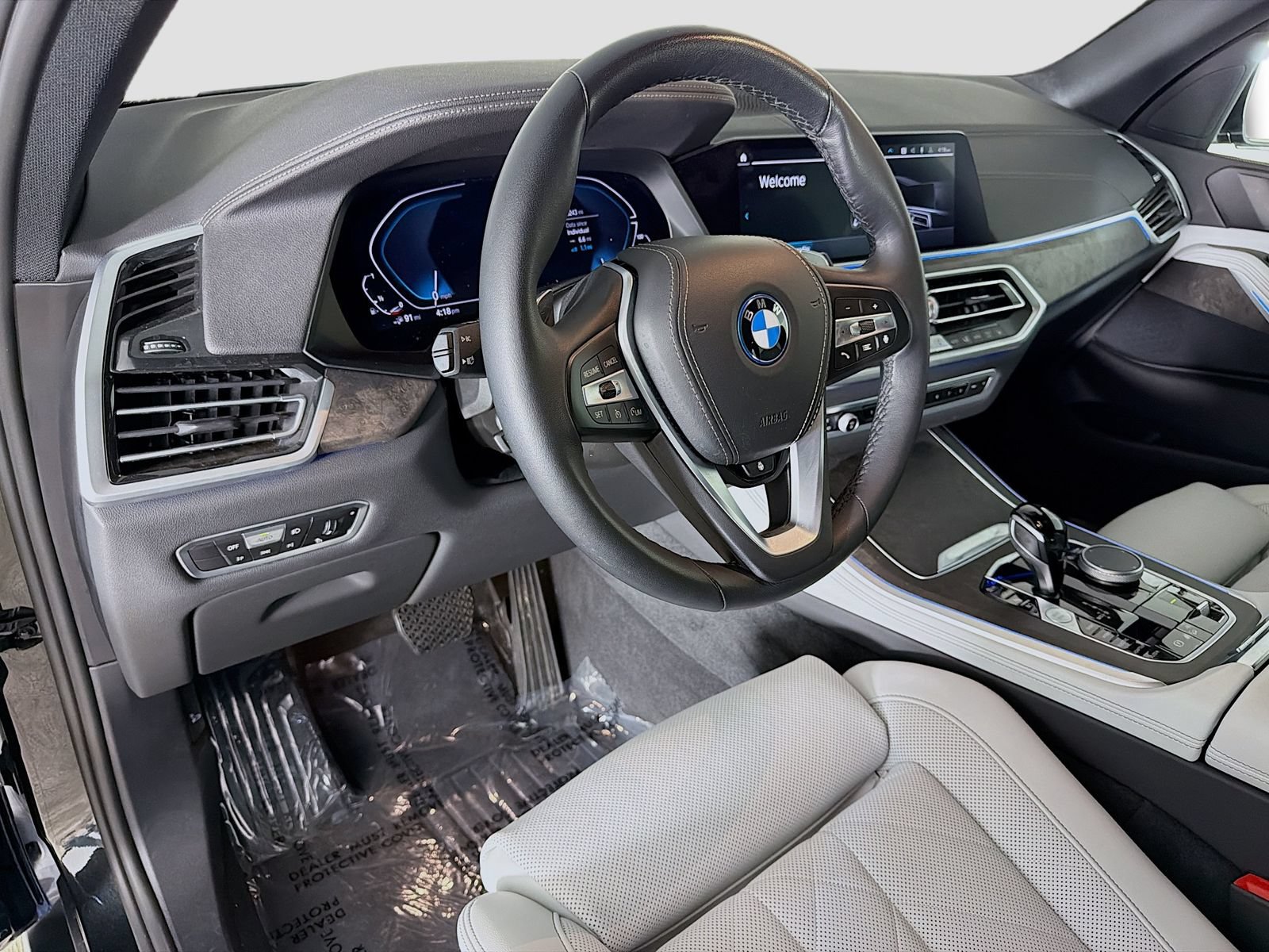 Certified 2023 BMW X5 xDrive45e w/ Parking Assistance Package AWD/4WD image 9