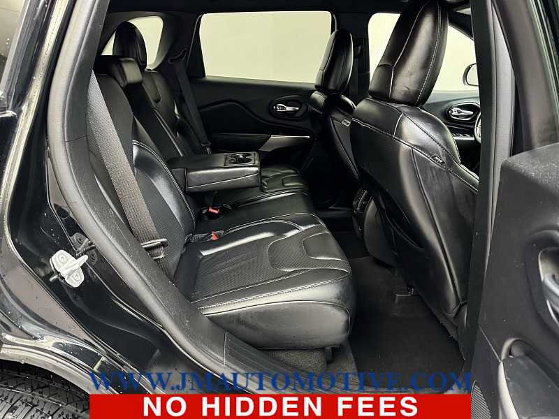 Used 2021 Jeep Cherokee Latitude Lux 80th Anniv w/ Quick Order Package 26U 80TH FWD image 18