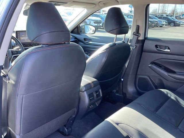 Used 2024 Nissan Altima 2.0 SR image 12