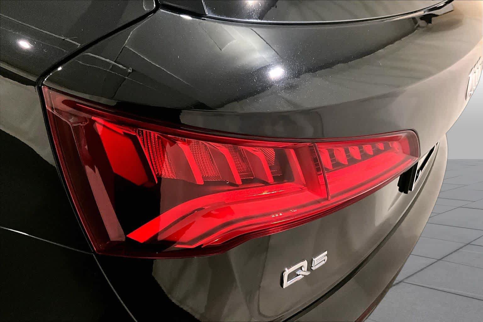 Used 2018 Audi Q5 2.0T Premium Plus w/ Premium Plus Package AWD/4WD image 27