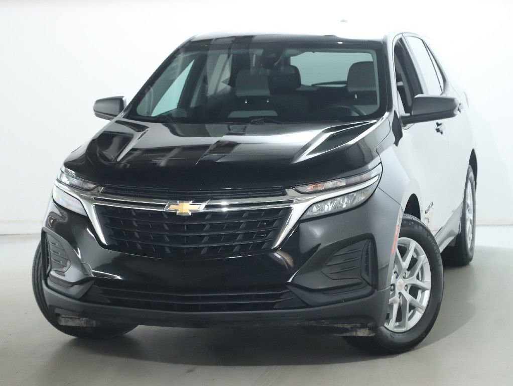 Used 2024 Chevrolet Equinox LS w/ LS Convenience Package FWD image 3