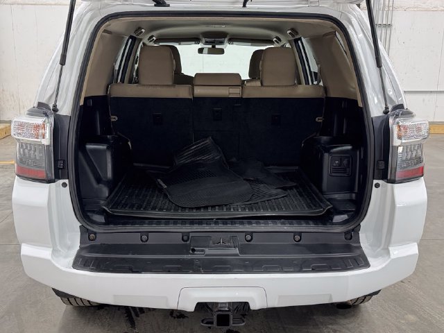 Used 2019 Toyota 4Runner SR5 AWD/4WD image 13