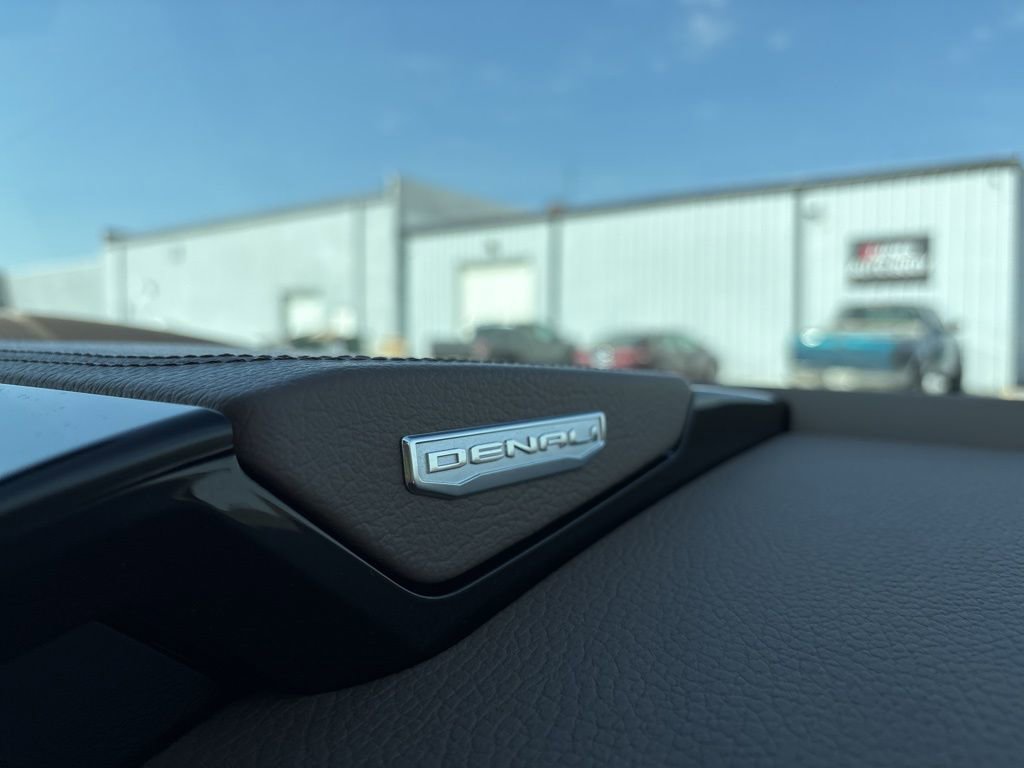 New 2026 GMC Yukon Denali image 24