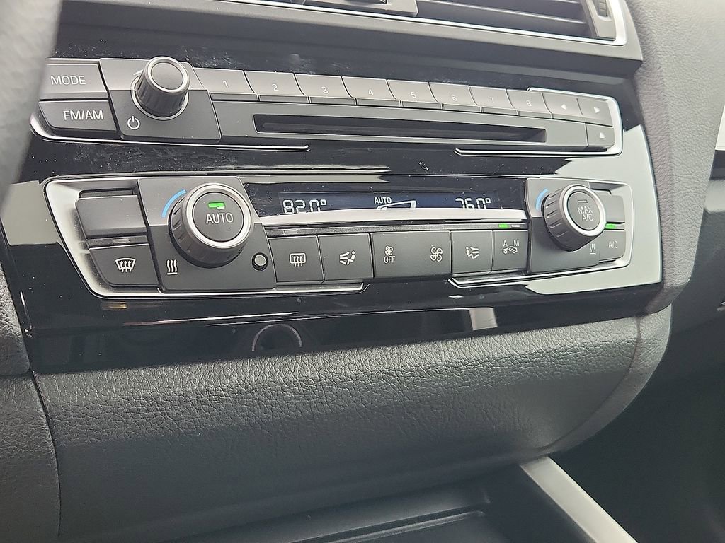 Used 2017 BMW 230i Coupe image 17