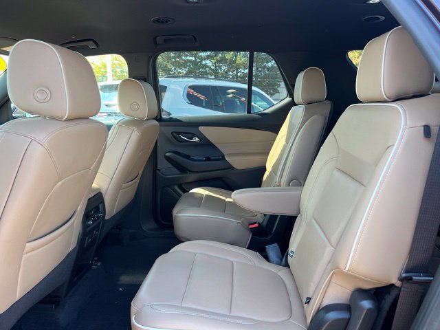 Used 2022 Chevrolet Traverse Premier w/ LPO, Floor Liner Package FWD image 17