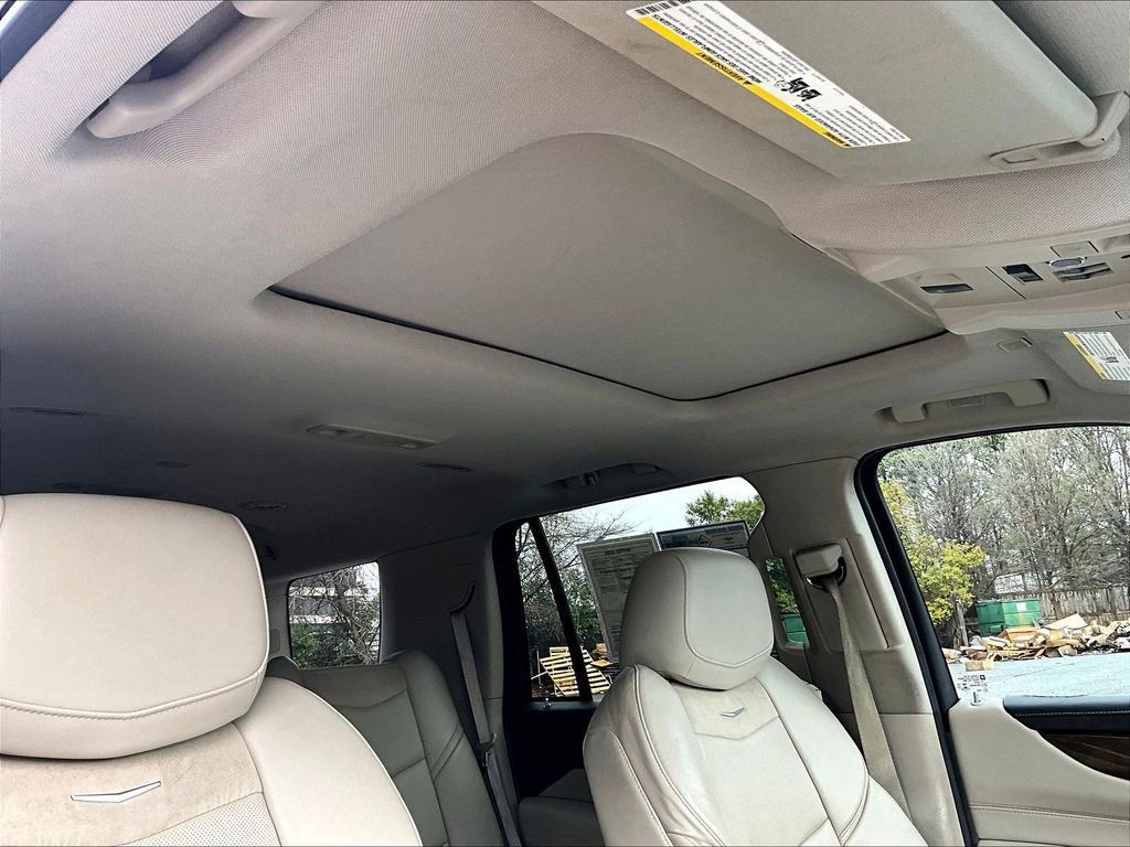 Certified 2020 Cadillac Escalade Luxury image 18