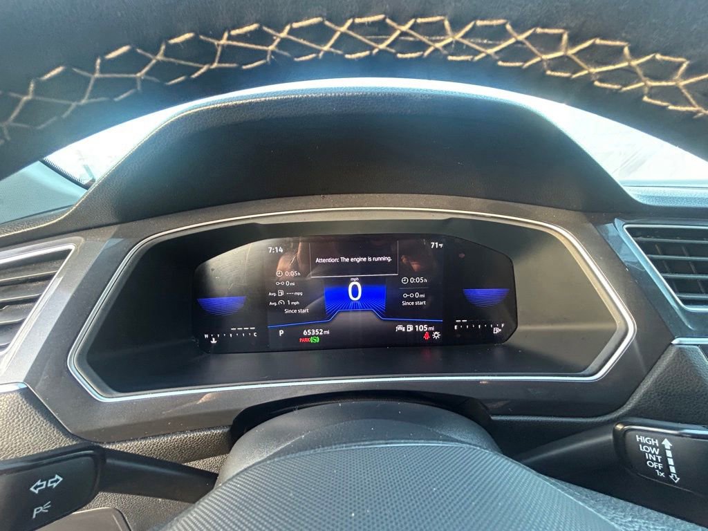 Used 2024 Volkswagen Tiguan SE image 32