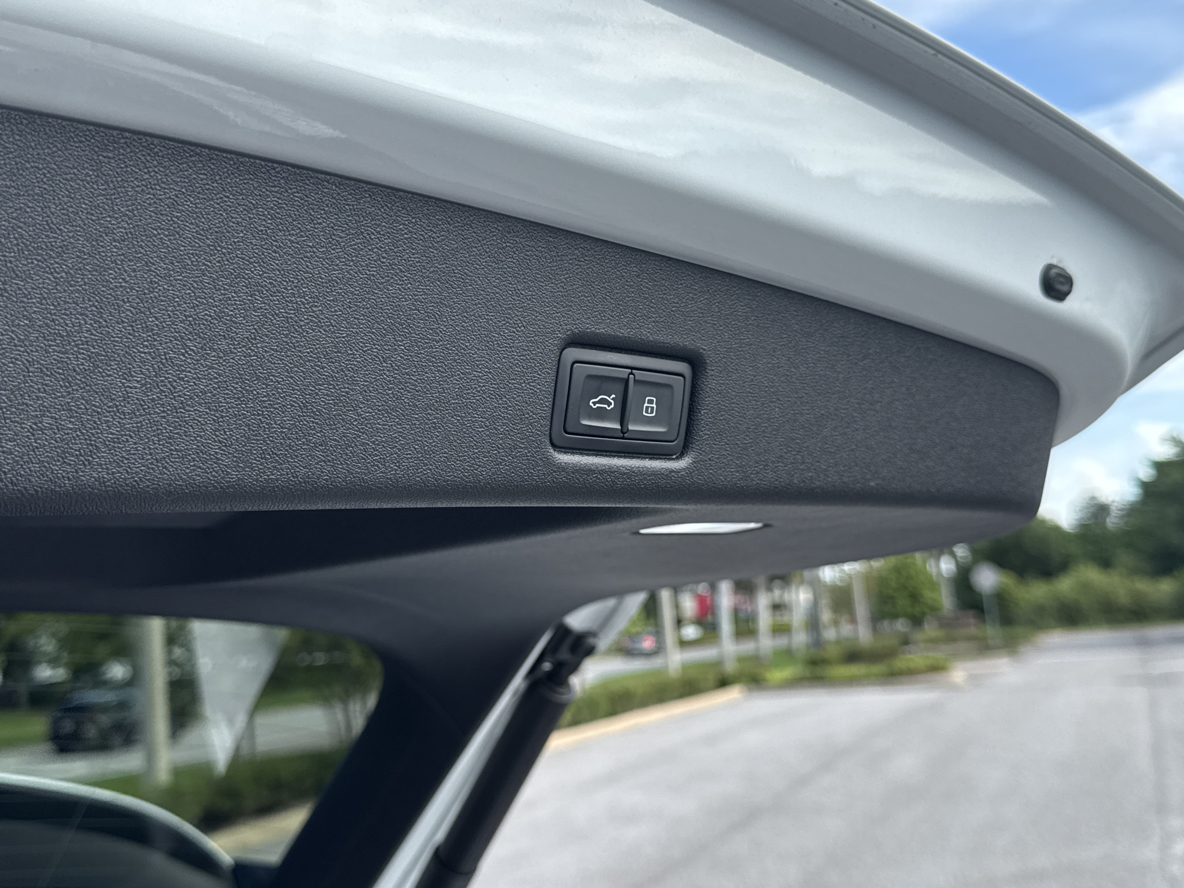 Certified 2025 Audi Q5 Premium w/ Convenience Package AWD/4WD image 12