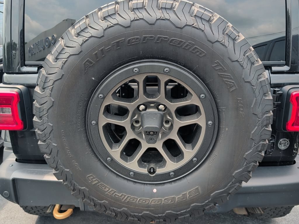 Used 2023 Jeep Wrangler Unlimited Rubicon 392 AWD/4WD image 6