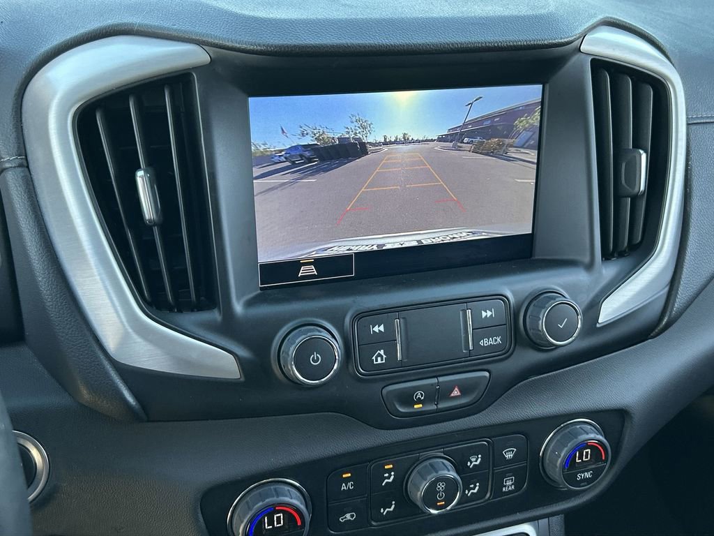 Used 2024 GMC Terrain SLT w/ Elevation Edition FWD image 15