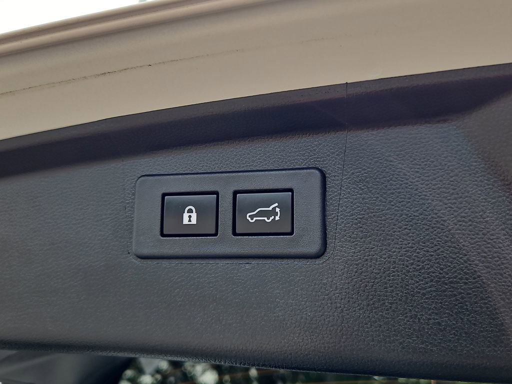 Used 2025 Subaru Outback Premium w/ Popular Package #1A image 34