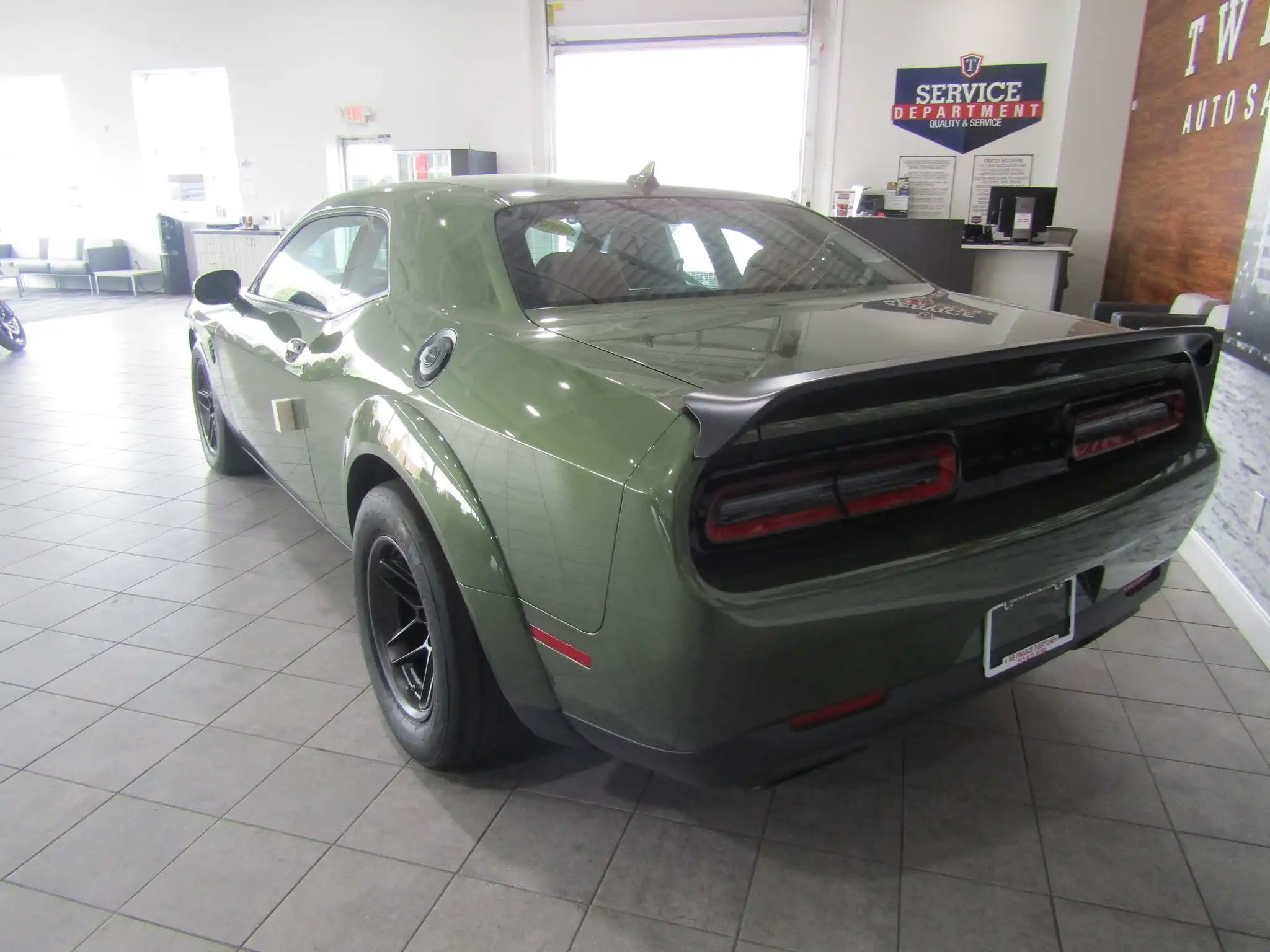 Used 2023 Dodge Challenger SRT Hellcat Redeye RWD image 8