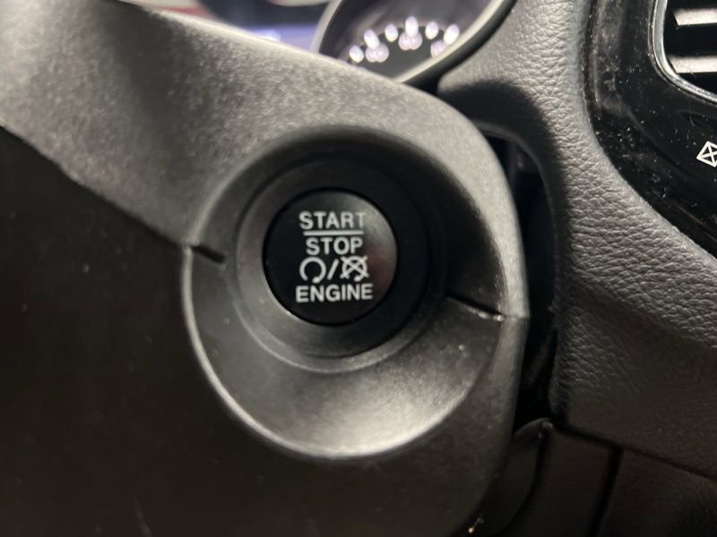 Used 2019 Jeep Compass Altitude image 25