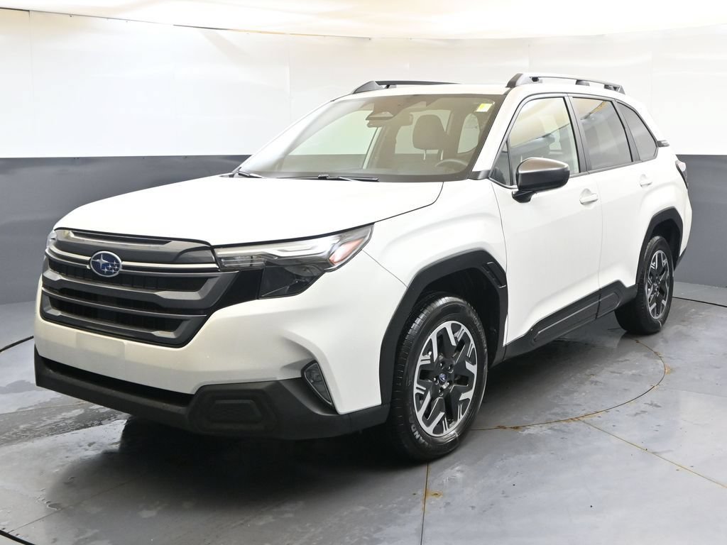 Certified 2025 Subaru Forester Premium AWD/4WD image 1
