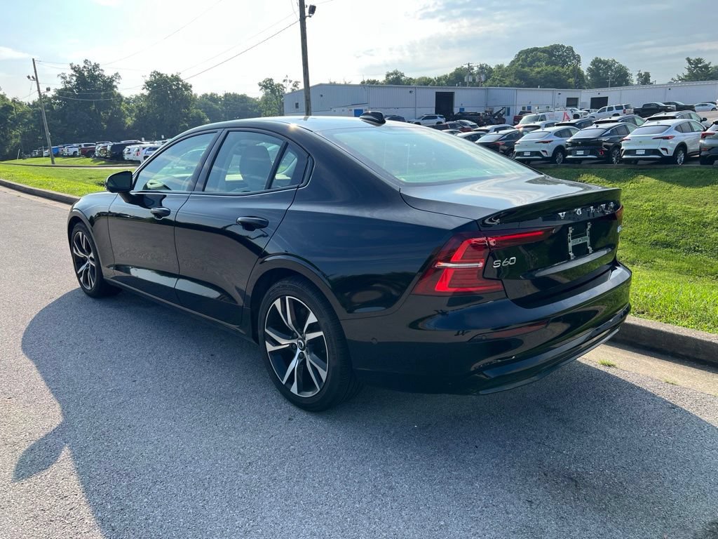 Used 2023 Volvo S60 B5 Plus FWD image 4
