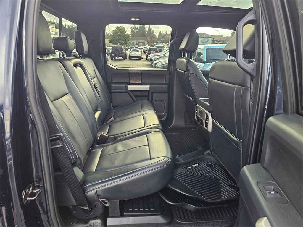 Used 2022 Ford F250 Lariat w/ Black Appearance Package image 11