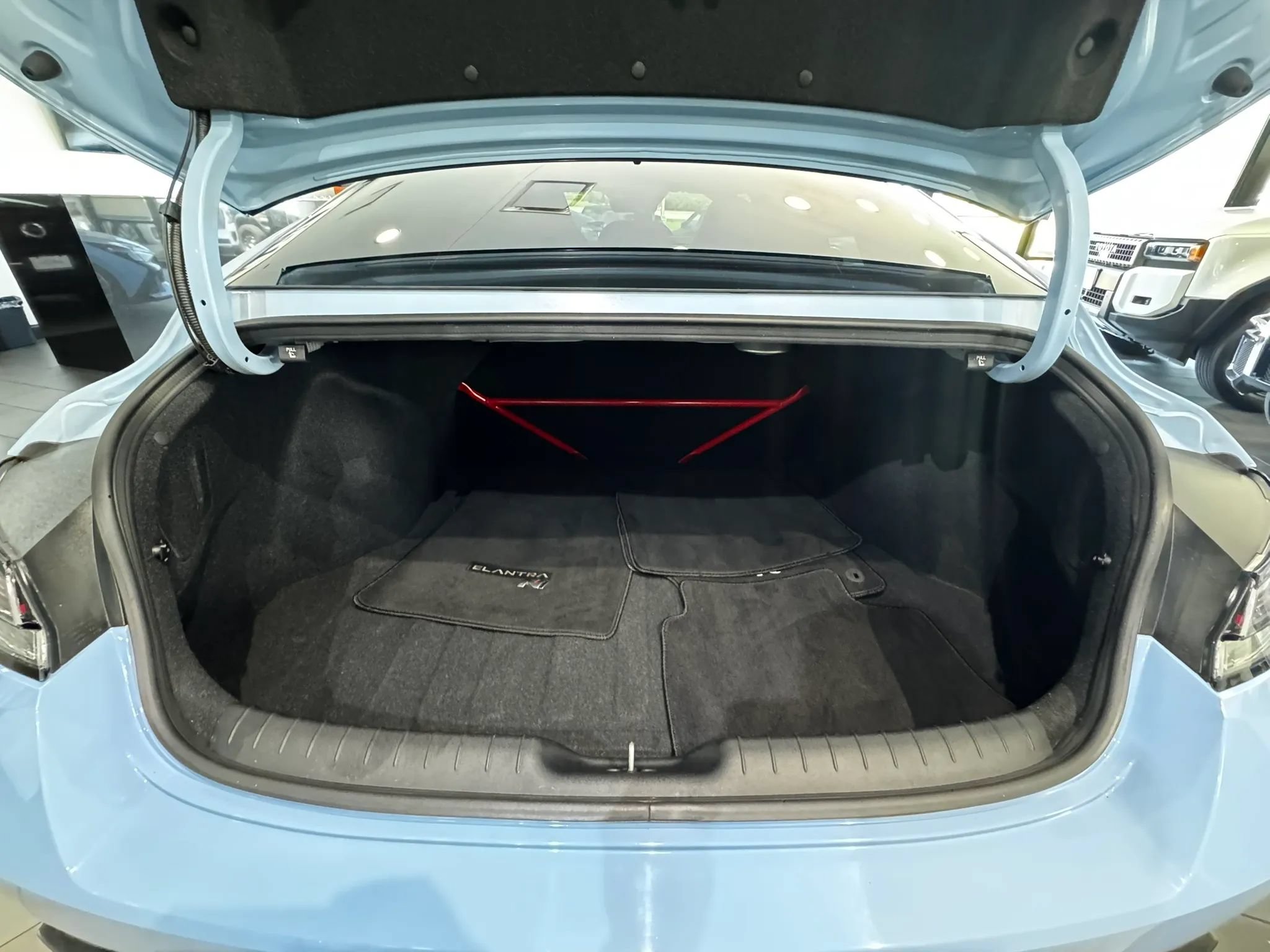 Used 2022 Hyundai Elantra N FWD image 37