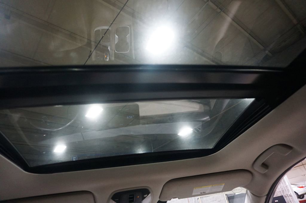 Used 2023 INFINITI QX60 Luxe w/ Performance Audio Package AWD/4WD image 14