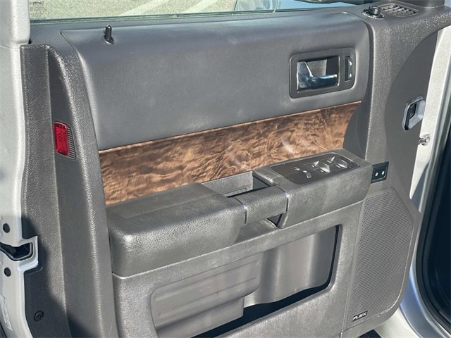 Used 2019 Ford Flex Limited image 19
