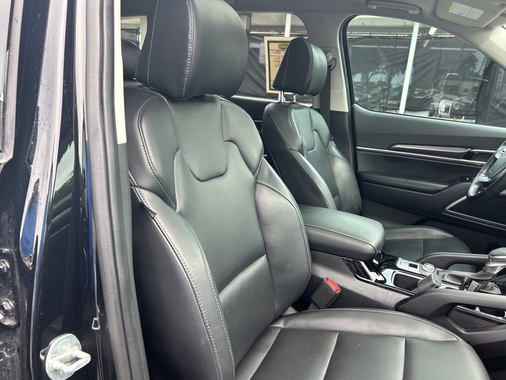 Used 2025 Kia Telluride S FWD image 22