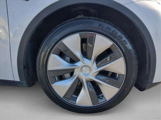 Used 2023 Tesla Model Y Long Range image 21