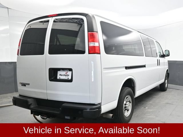 Used 2024 Chevrolet Express 3500 LS RWD image 6