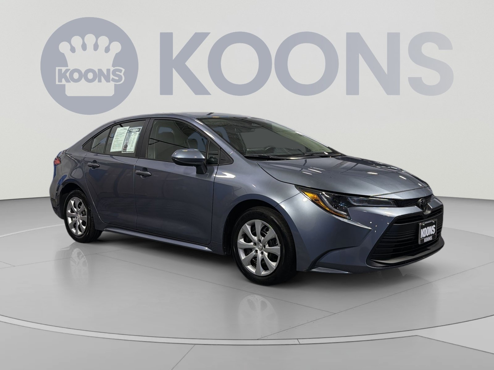 Used 2025 Toyota Corolla LE FWD image 10
