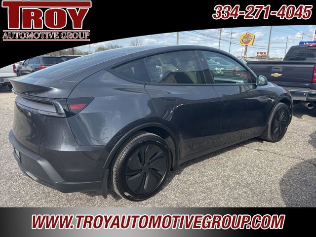 Used 2026 Tesla Model Y 2WD image 5