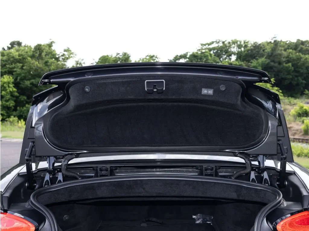 Certified 2023 Bentley Continental GT V8 AWD/4WD image 47