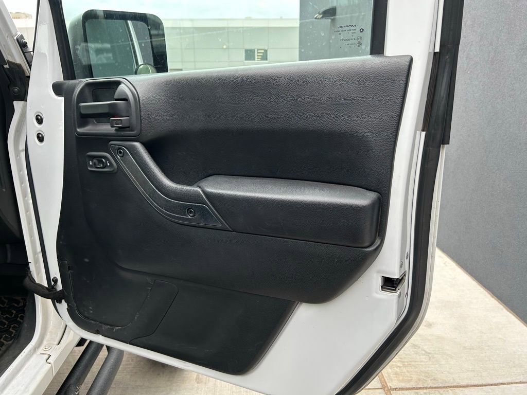 Used 2018 Jeep Wrangler Sport image 17