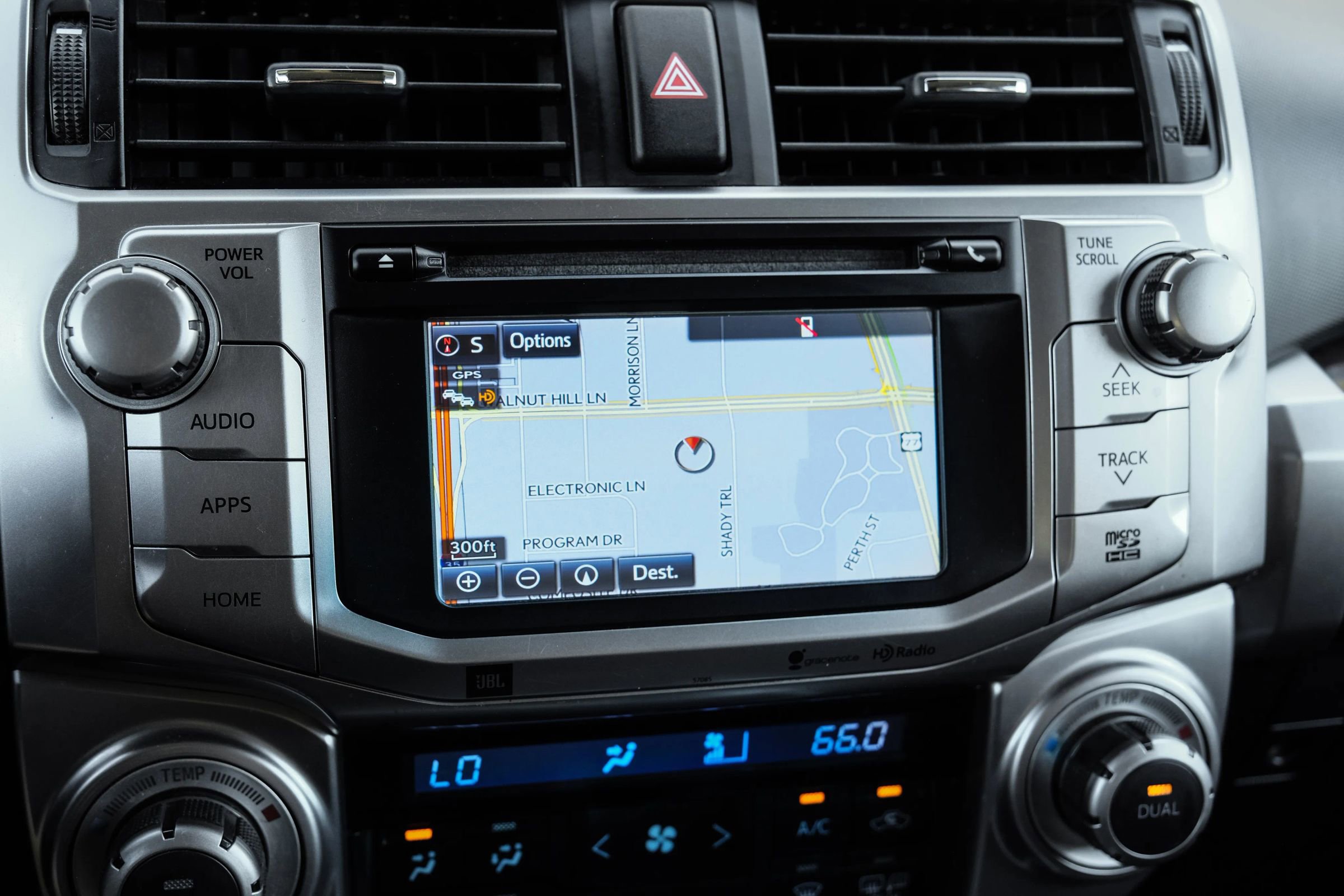 Used 2014 Toyota 4Runner Limited image 24