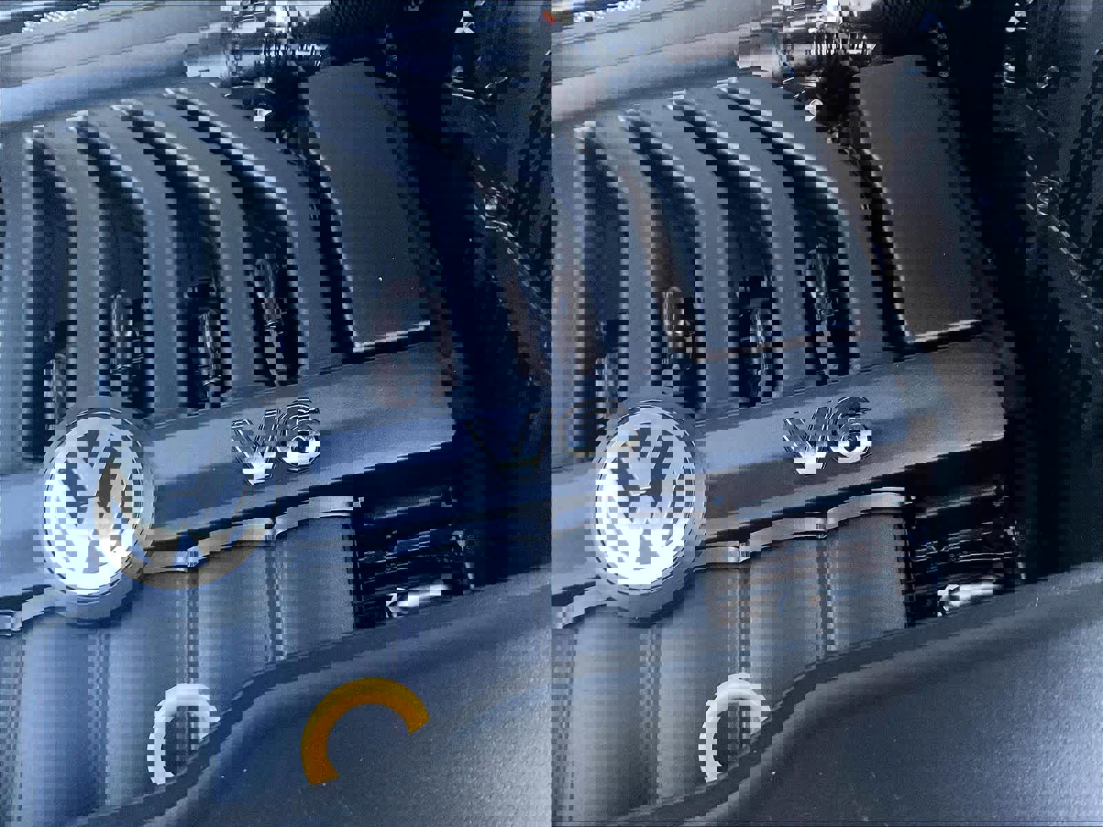 Certified 2022 Volkswagen Atlas Cross Sport SE image 34