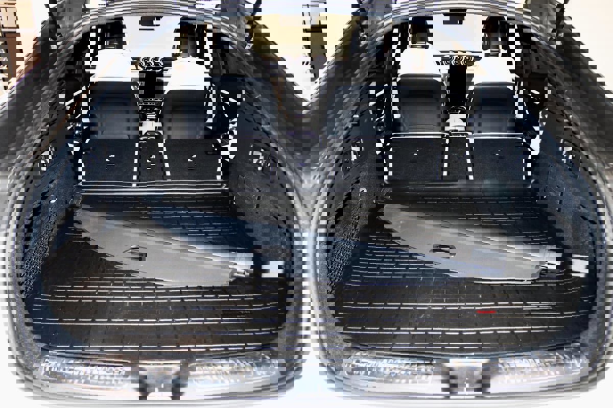 Used 2025 Mercedes-Benz GLC 300 4MATIC Coupe image 83