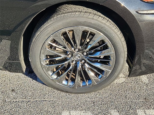 Used 2018 Lexus LS 500 500 Base image 8