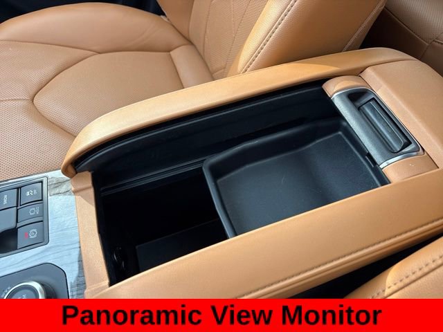 Used 2024 Toyota Highlander Platinum image 25