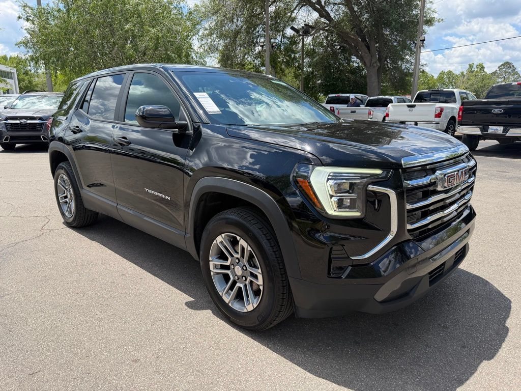 Used 2025 GMC Terrain Elevation AWD/4WD image 1