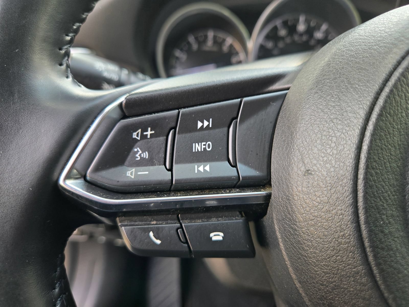 Used 2021 MAZDA MAZDA6 Touring FWD image 12