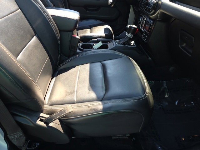 Used 2023 Jeep Wrangler Unlimited Sahara w/ Cold Weather Group image 42