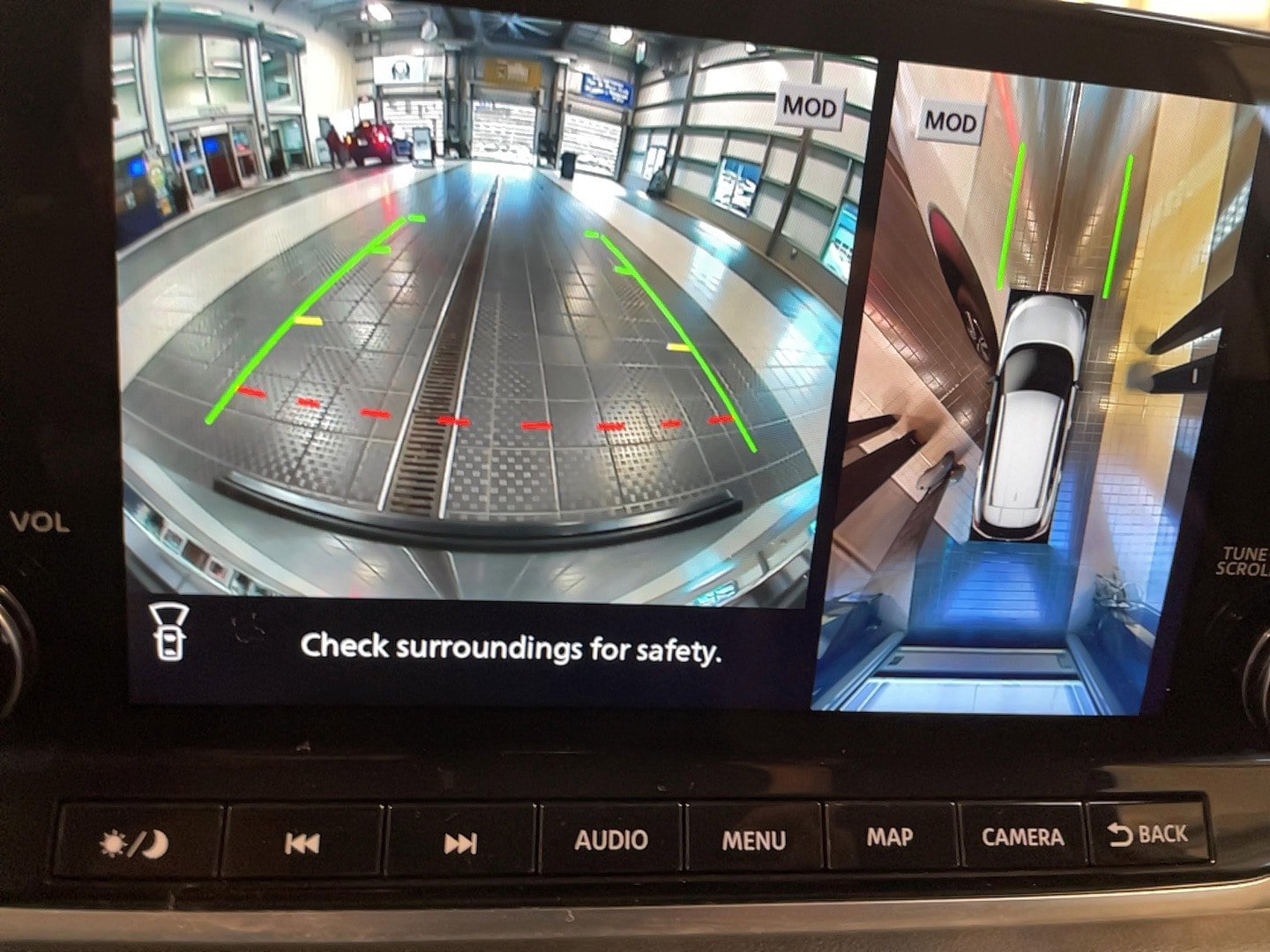 Used 2022 Nissan Rogue Platinum w/ Head-Up Display Package image 10