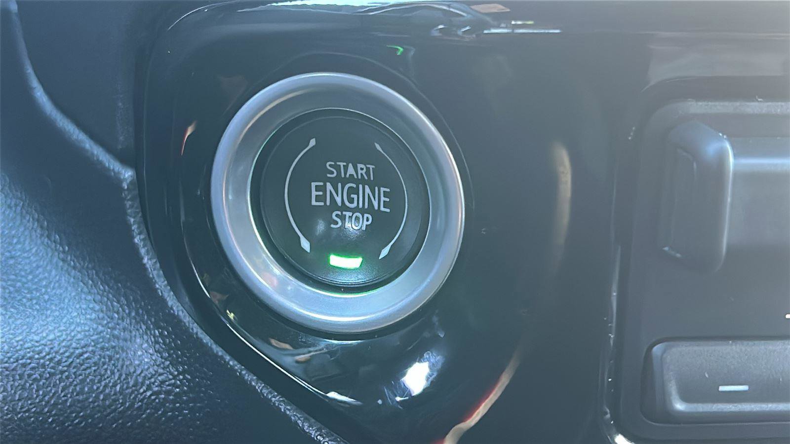 Used 2022 Chevrolet Silverado 1500 ZR2 w/ Technology Package image 25