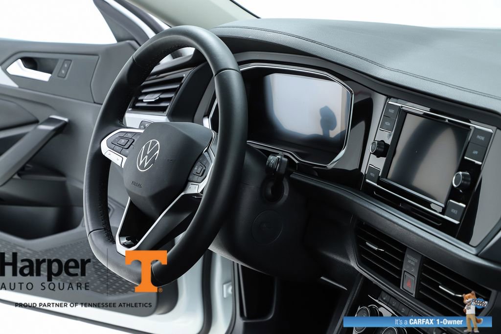 Used 2024 Volkswagen Jetta SE w/ Panoramic Sunroof Package image 71