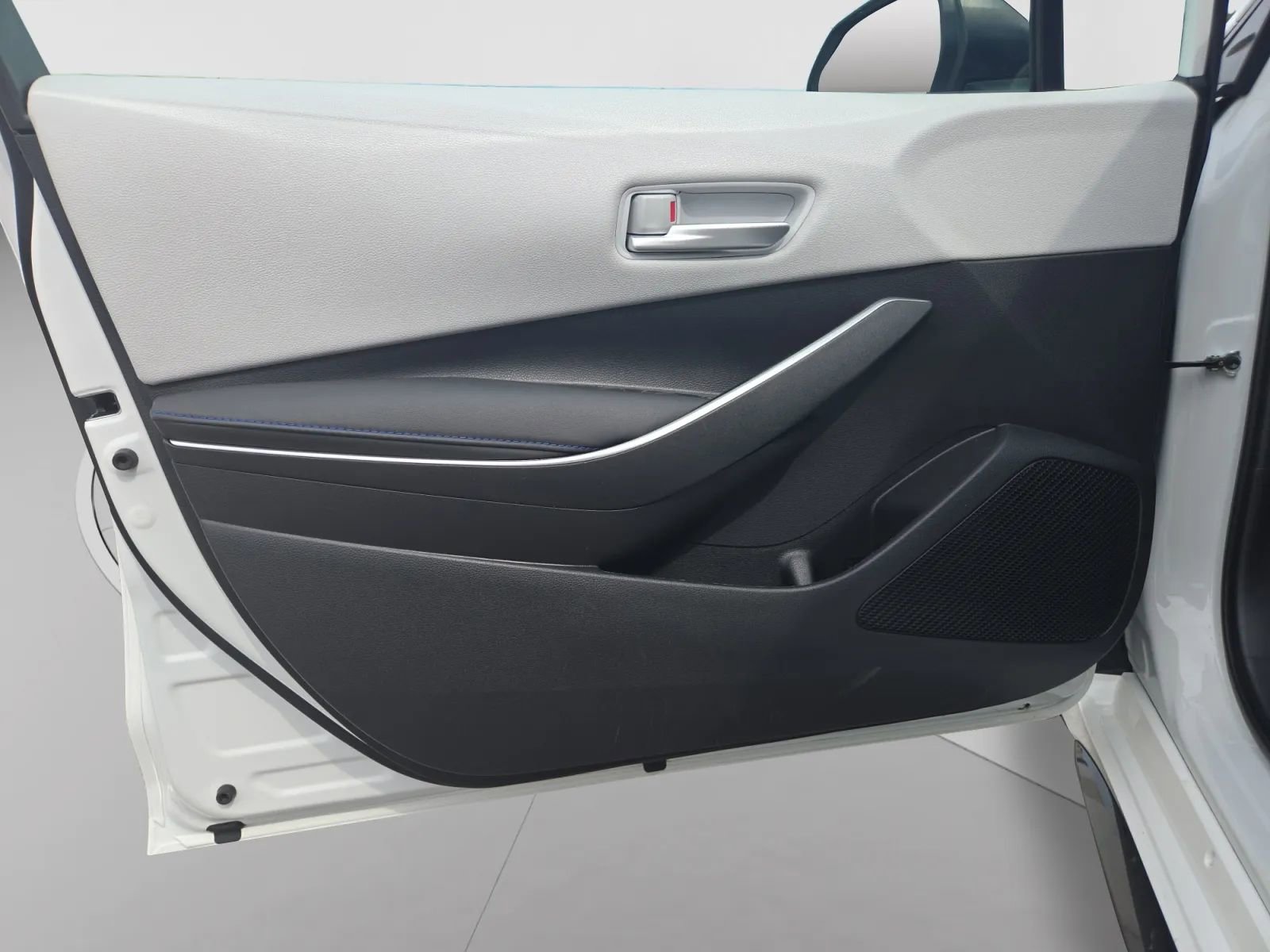 Used 2022 Toyota Corolla SE FWD image 14