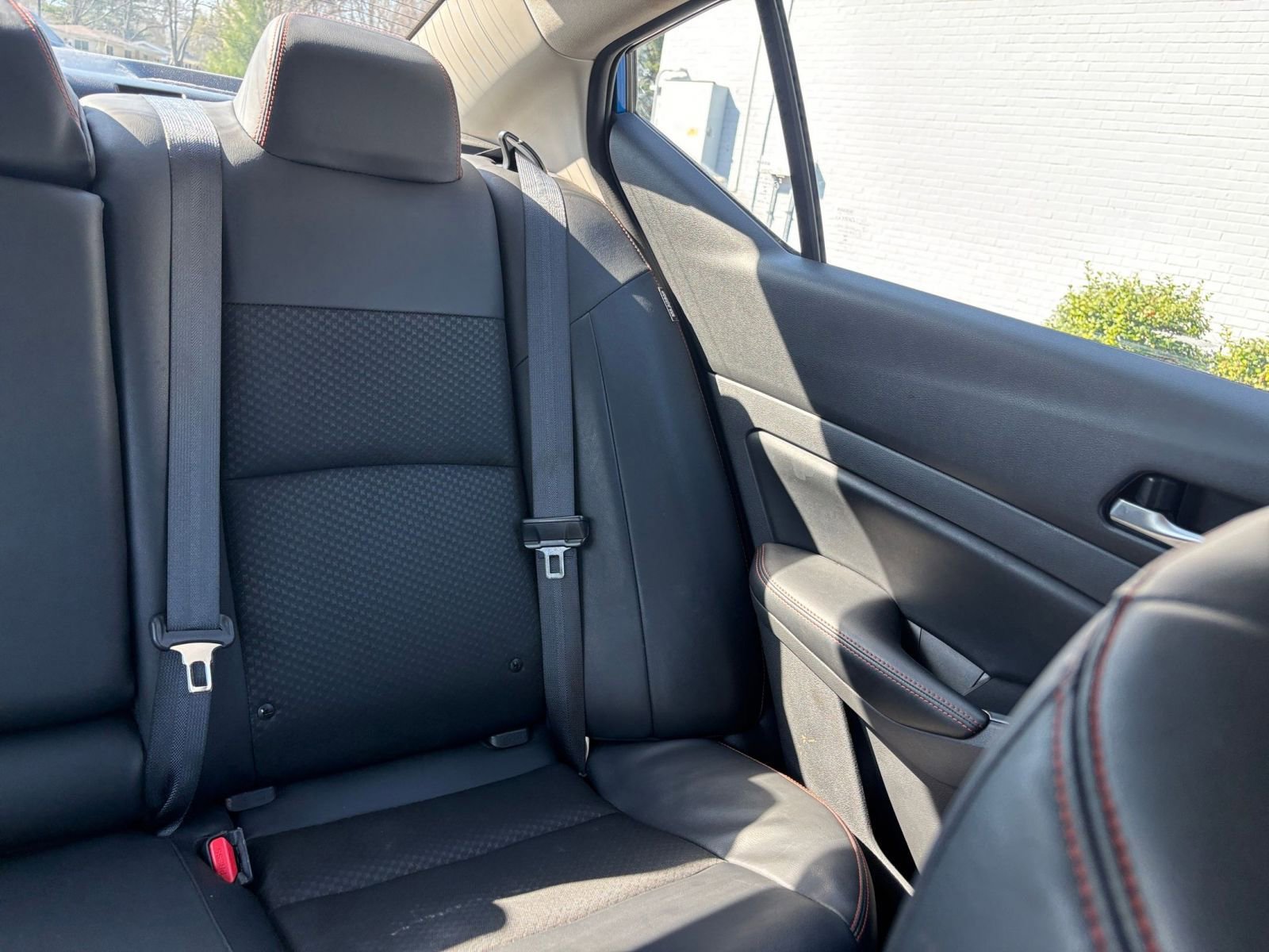 Used 2025 Nissan Altima 2.5 SR FWD image 36