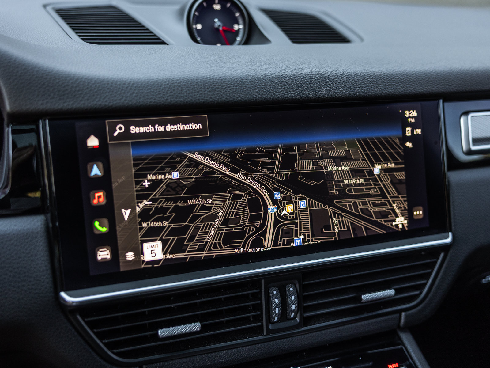Certified 2023 Porsche Cayenne Platinum Edition AWD/4WD image 19