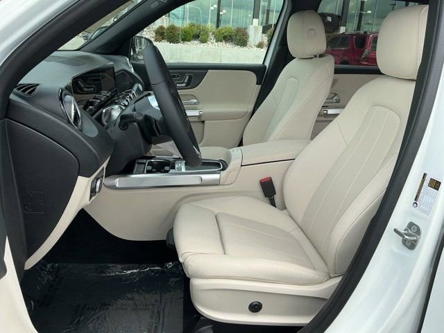 New 2025 Mercedes-Benz GLB 250 image 5