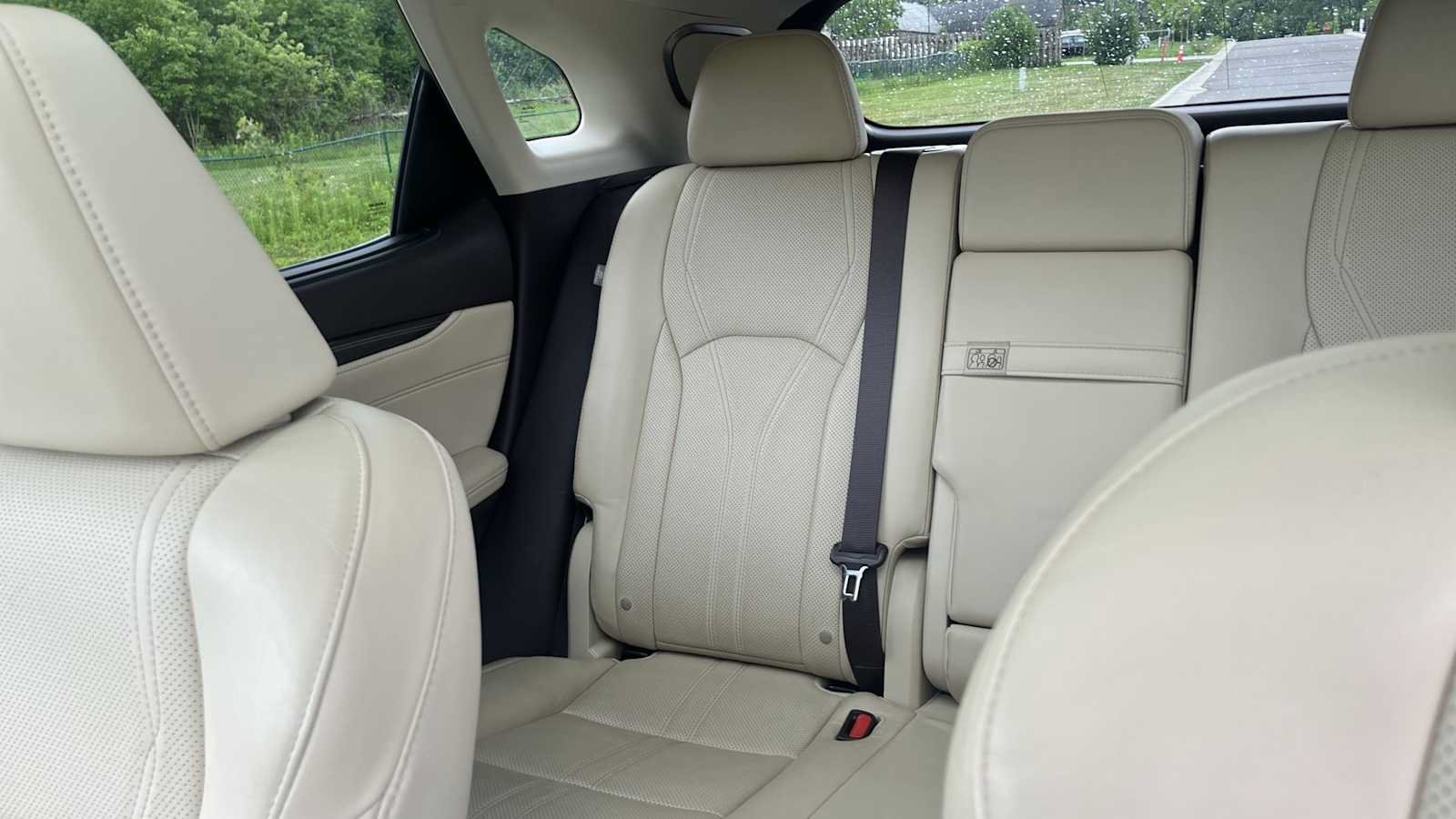 Used 2019 Lexus RX 450h AWD w/ Luxury Package image 34